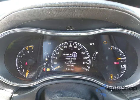 2019 Jeep Grand Cherokee Overland 4X4 из США, поврежденный, VIN 1C4RJFCT5KC623810